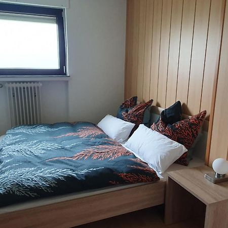 Kleine Ferienwohnung In Ruhiger Lage Херцогенрат Экстерьер фото